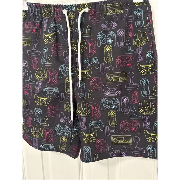 Lucowee Boys Large Swim Shorts Trunks Video Game Controllers Beach Surf Resort - Picture 2 of 7